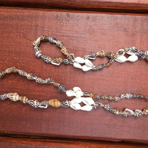 Boho Artisan handmade Shell Necklace. - Picture 2 of 7